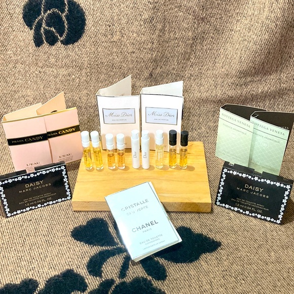 Lot of Perfume samples 9pcs - Picture 1 of 4